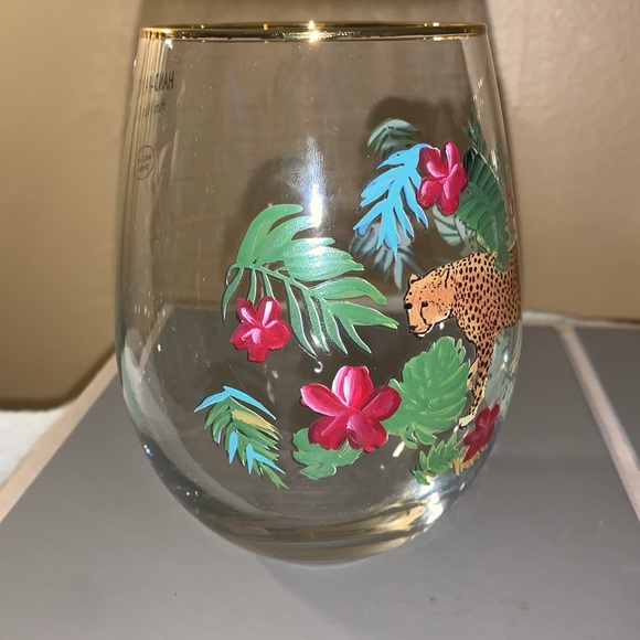 🎅 2 Hand Painted Set Tiger in Jungle Stemless Wine Glasses NEW - Picture 6 of 15